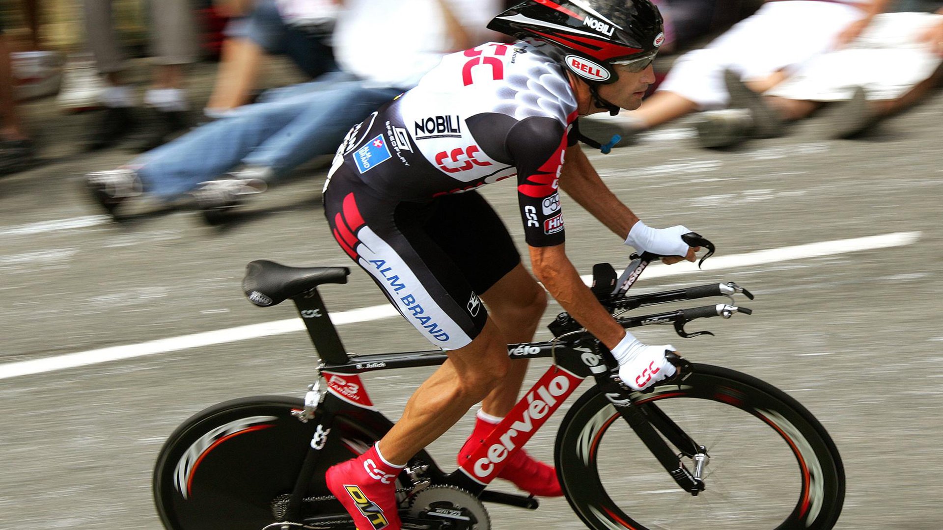 _全民健身操：「动起来」成为新时尚_，动起来dj版健身操